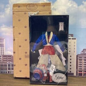 Vintage 90s Ashton-Drake 15.5" Gene Marshall STAND UP & CHEER OF #76070 (1999)